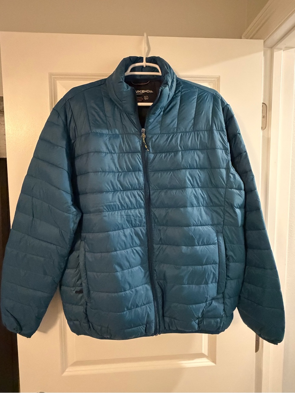 Men’s lightweight puffer jacket from Hawke & Co.  Size L. NWOT